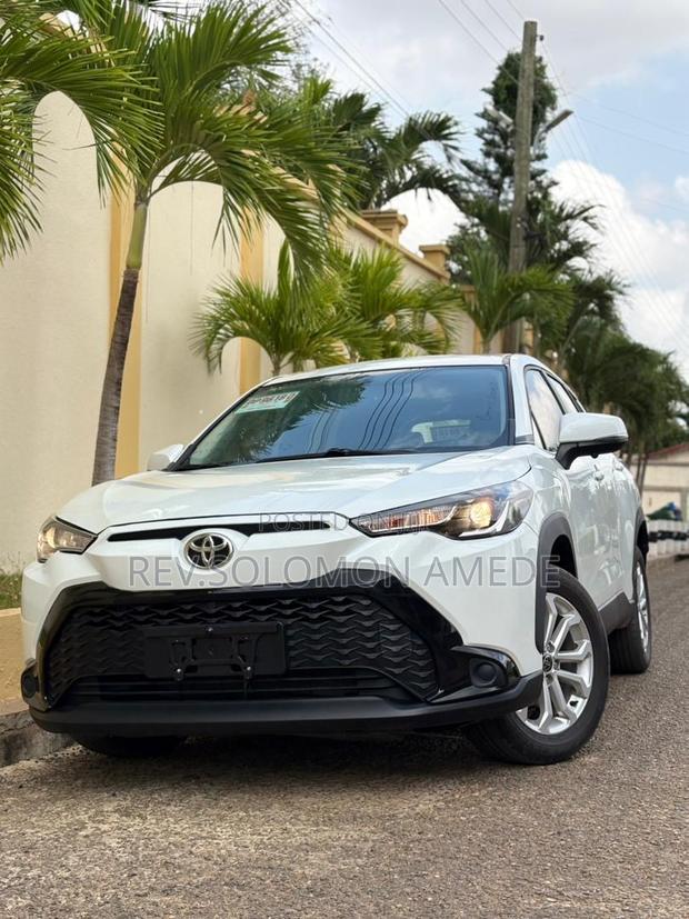 Toyota Frontlander 2.0 Petrol FWD 2025 White