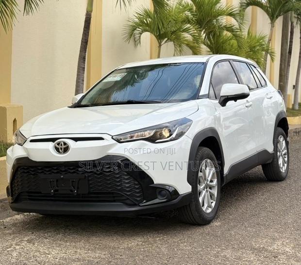 Toyota Frontlander 2.0 Petrol FWD 2025 White