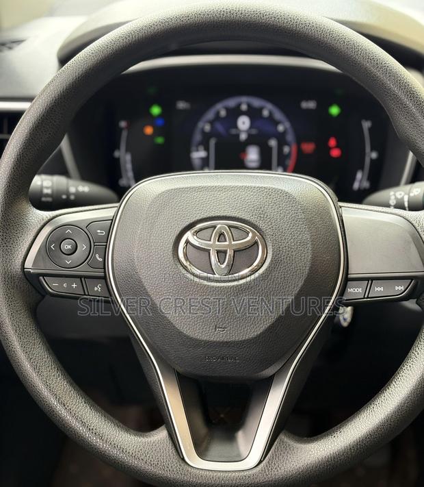 Toyota Frontlander 2.0 Petrol FWD 2025 White