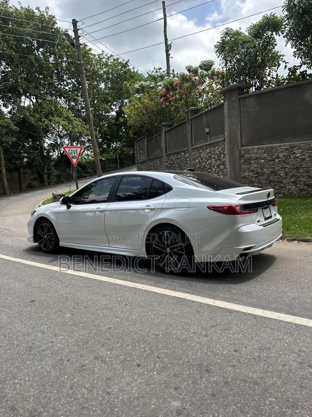 Toyota Camry XSE 2025 White