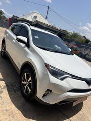 Toyota RAV4 2018 White for sale