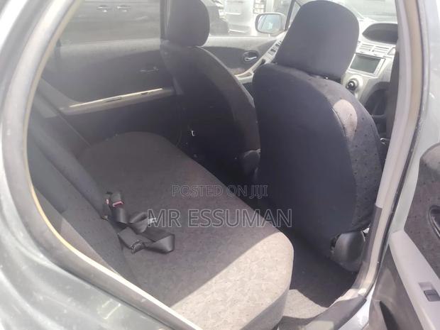 Toyota Vitz 2010 Gray