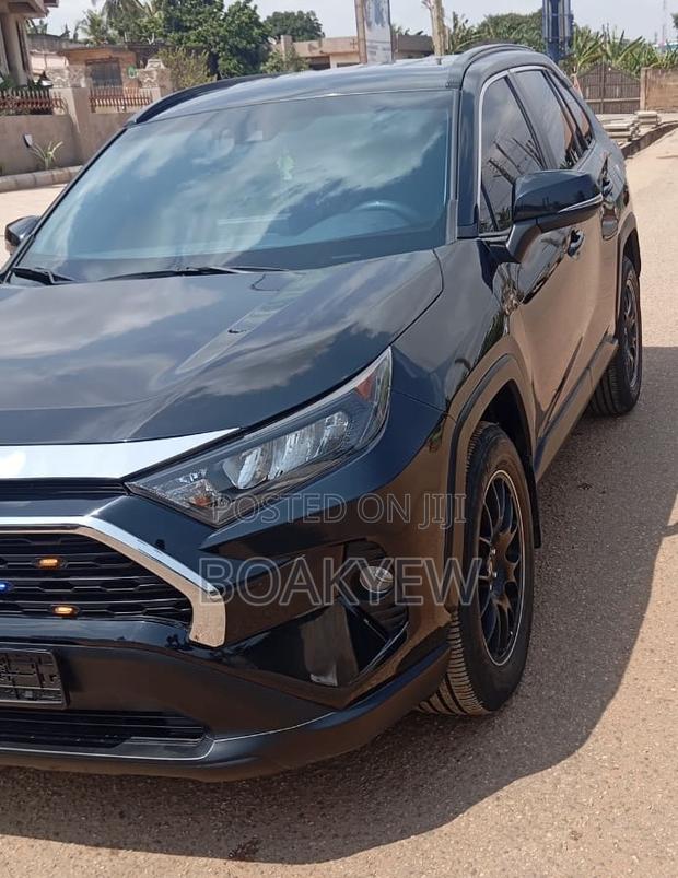 Toyota RAV4 LE AWD 2020 Black