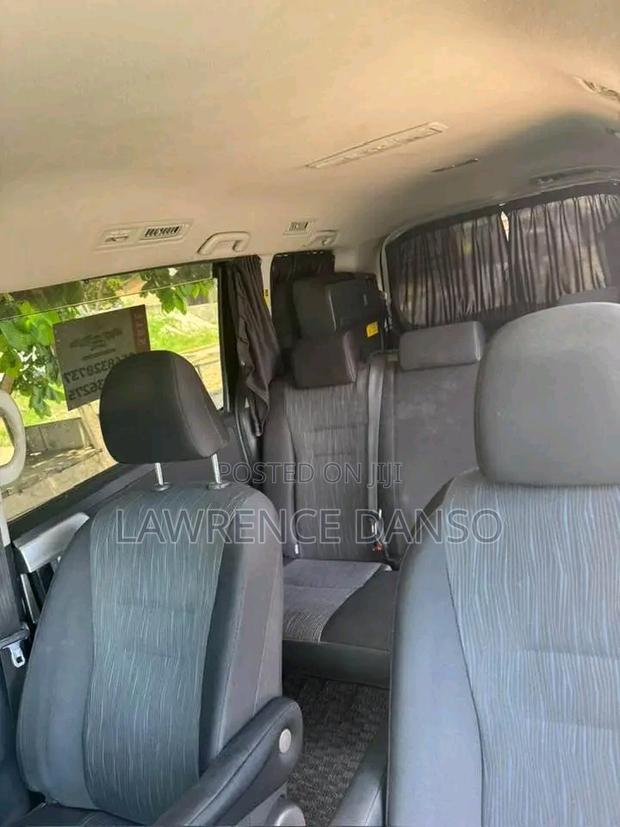 Toyota Voxy 2011 Black
