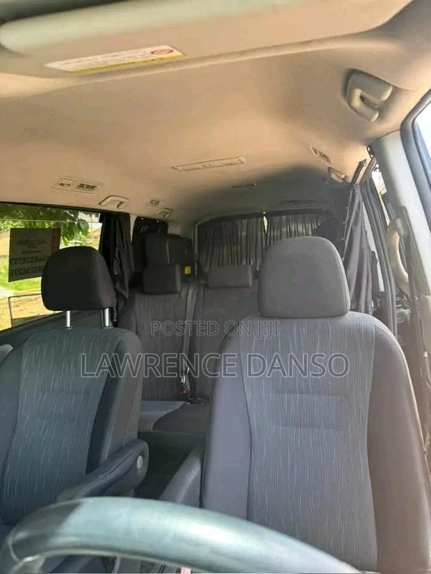 Toyota Voxy 2011 Black