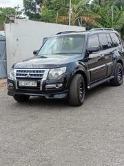 Mitsubishi Pajero 2010 Black for sale