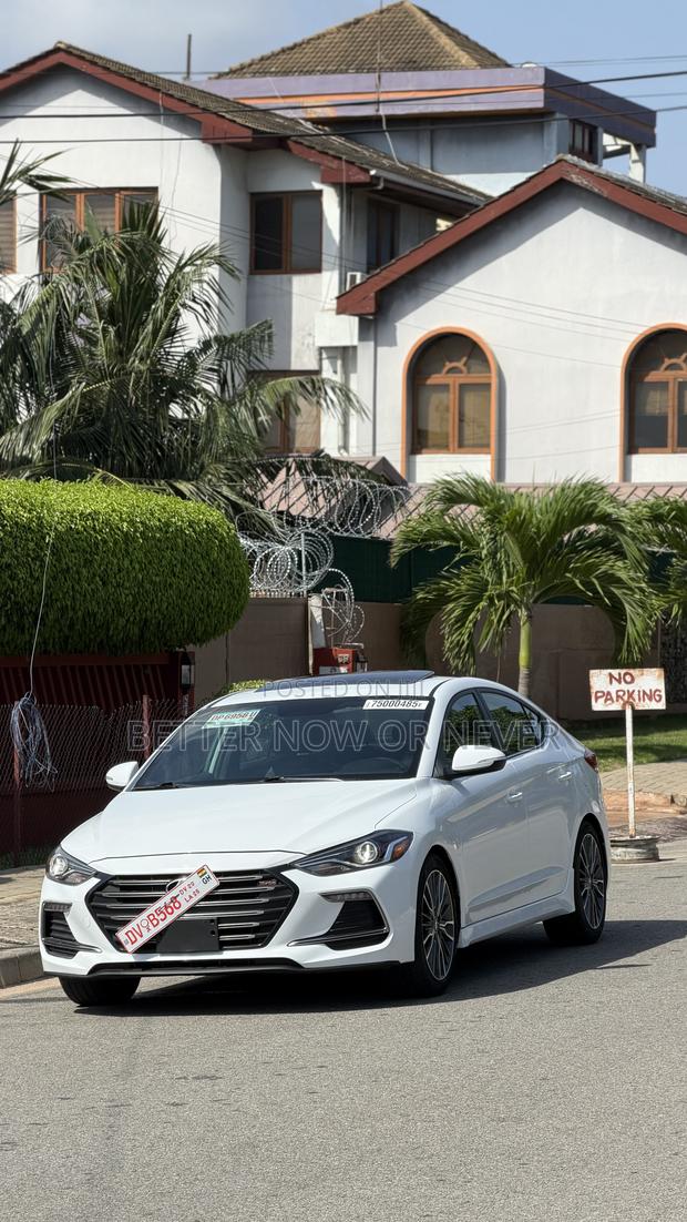 Hyundai Elantra Sport 2018 White