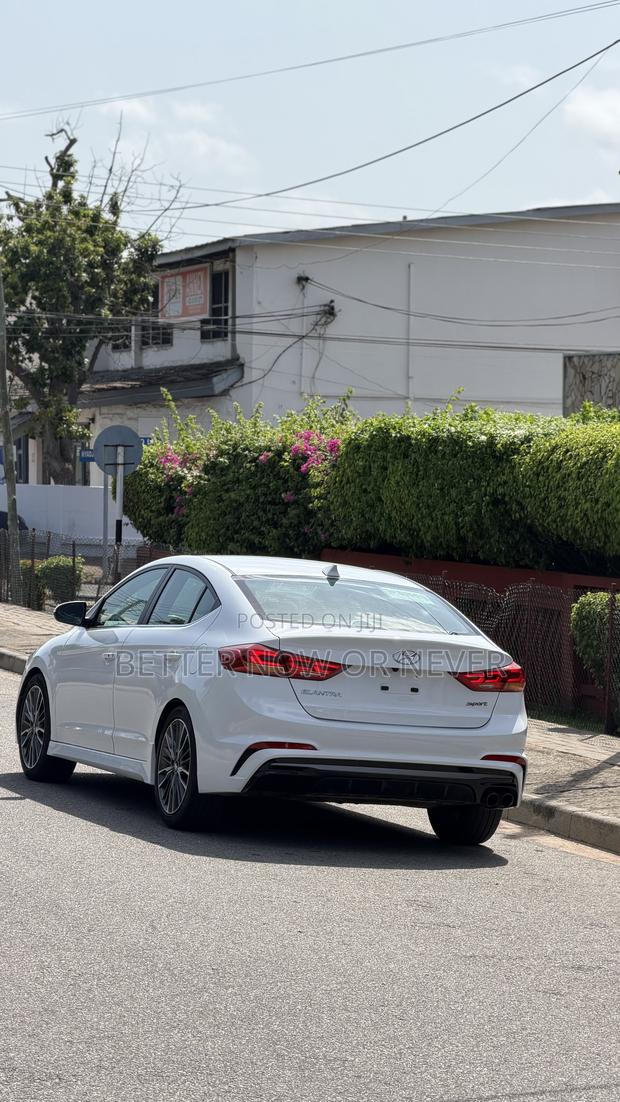 Hyundai Elantra Sport 2018 White