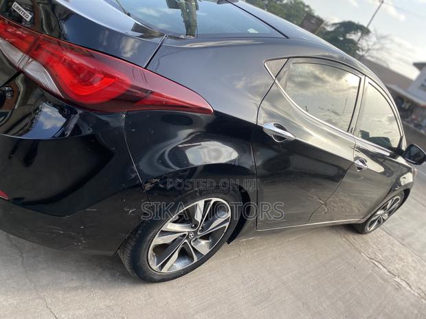 Hyundai Elantra 2016 Black