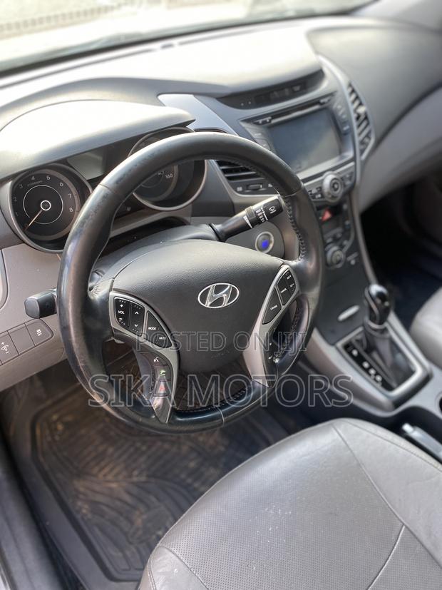 Hyundai Elantra 2016 Black