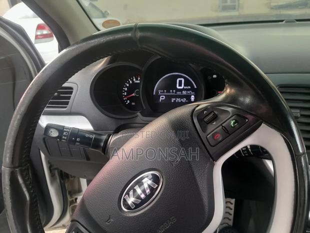 Kia Morning 2015 Off white