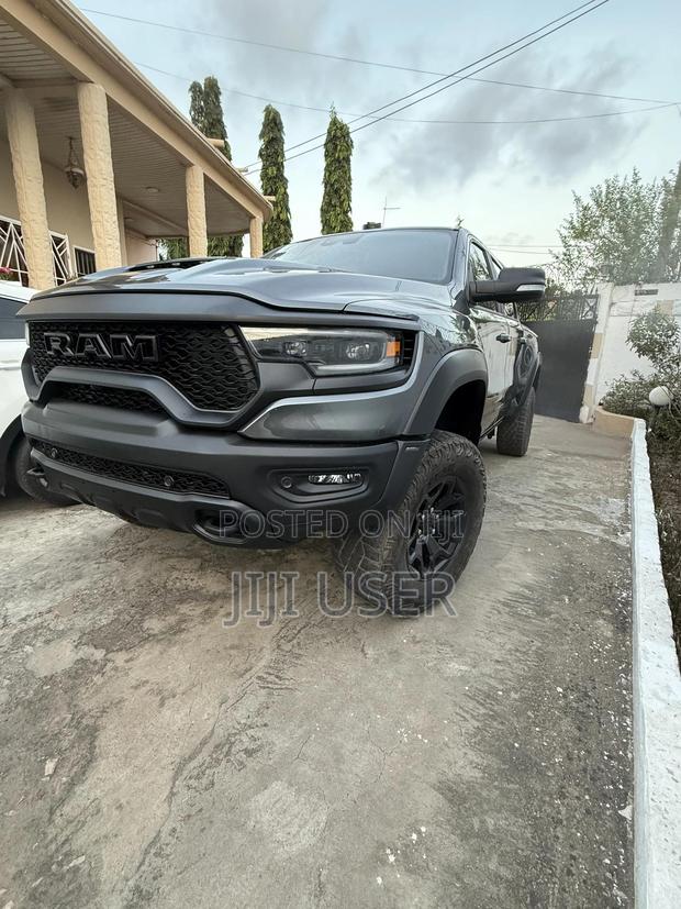 RAM 1500 TRX Crew Cab 4WD SB 2023 Brown