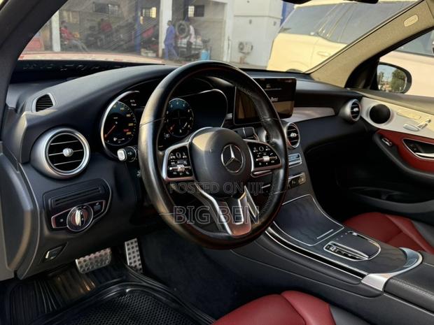 Mercedes-Benz GLC-Class 2022 Black