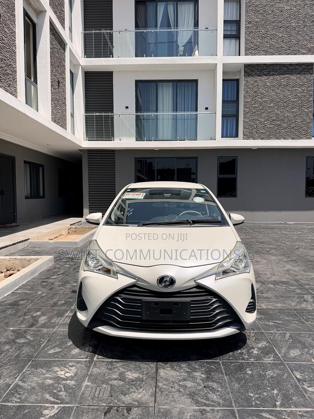 Toyota Vitz 1.3 FWD 5dr 2018 White