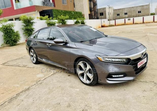 Honda Accord Touring 2.0T 2020 Gray