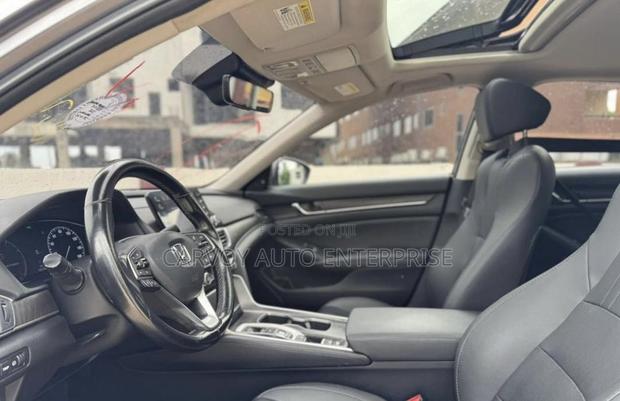 Honda Accord Touring 2.0T 2020 Gray
