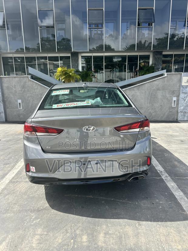 Hyundai Sonata SE 2019 Gray