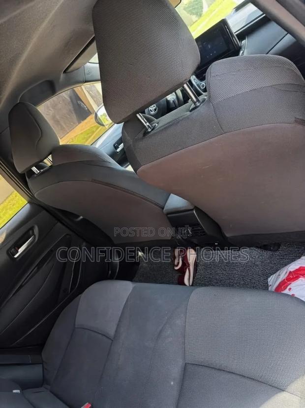 Toyota Corolla LE 2022 White