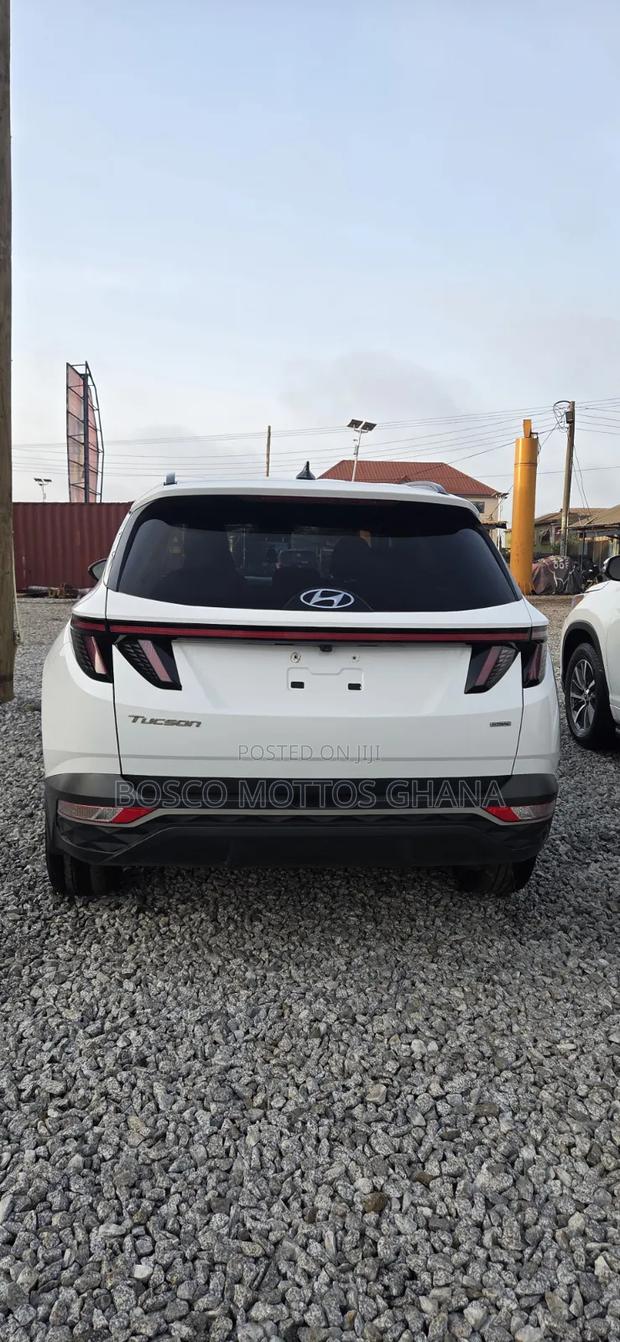Hyundai Tucson 2023 White