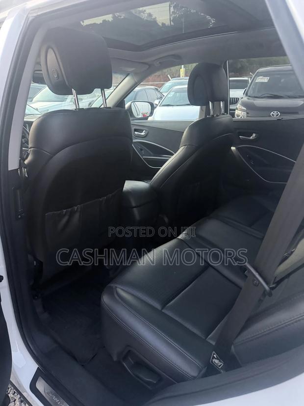 Hyundai Santa Fe Limited AWD 2016 White