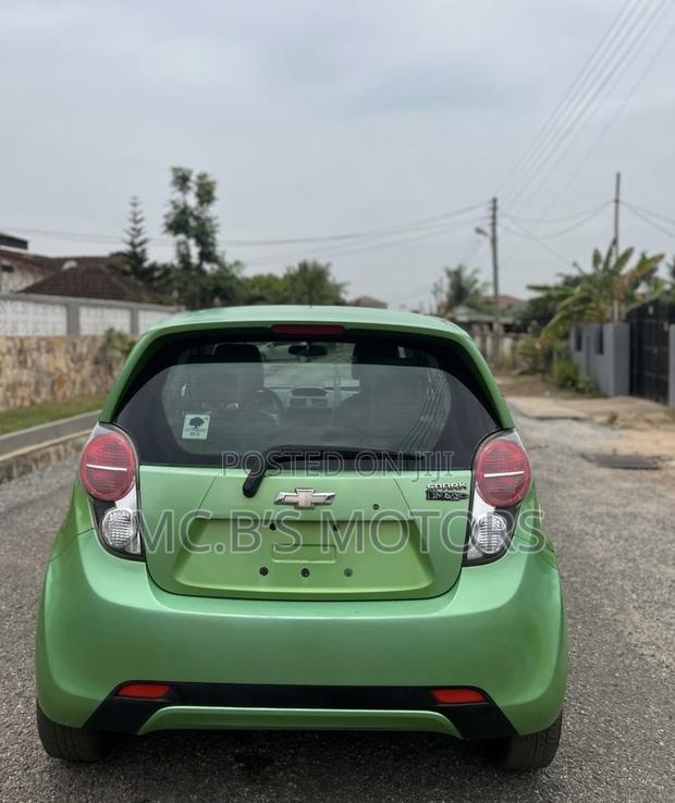 Chevrolet Spark 2015 Green