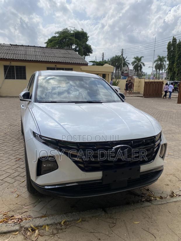 Hyundai Tucson 2024 White