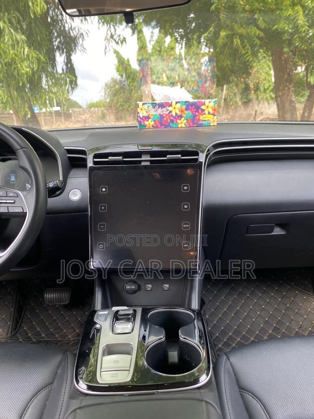 Hyundai Tucson 2024 White