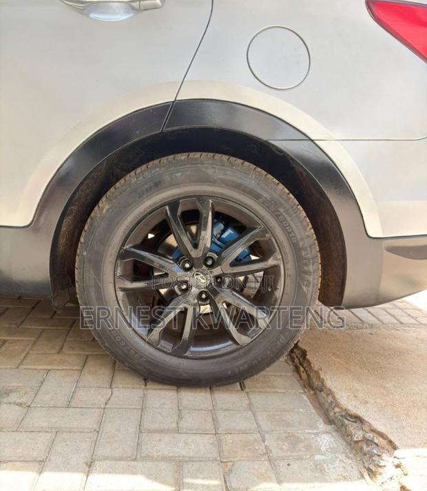 Hyundai Santa Fe 2013 Gray