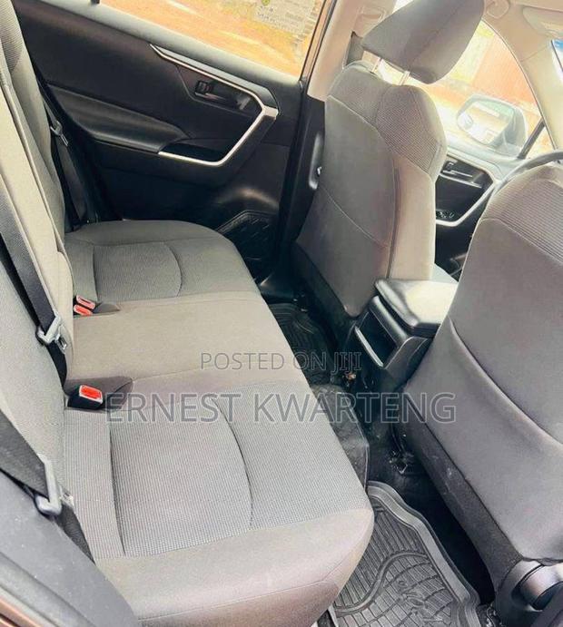 Toyota RAV4 2020 Gray