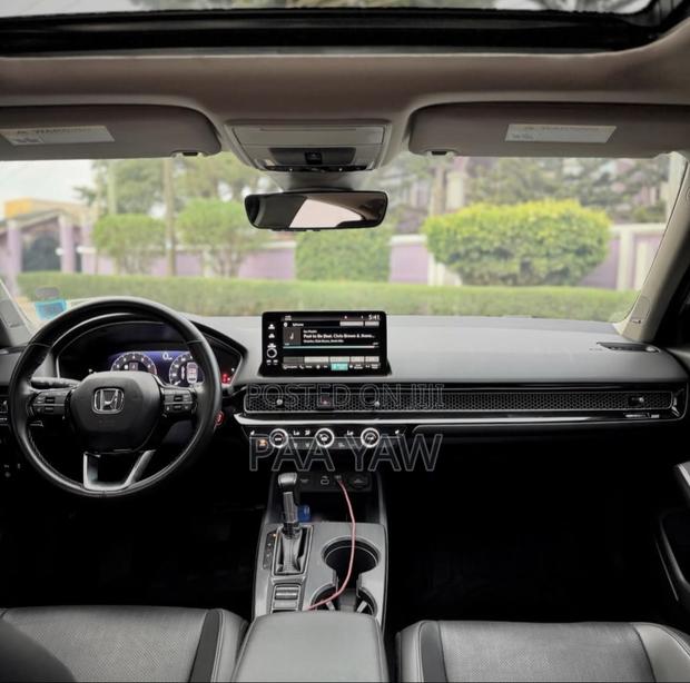Honda Civic EX 2022 White