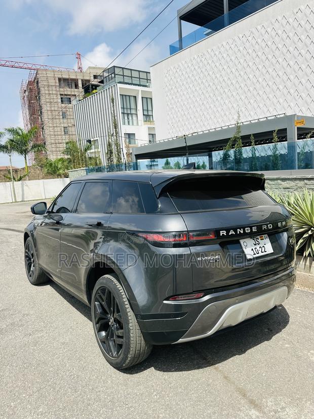 Land Rover Range Rover Evoque R-Dynamic SE 2021 Gray