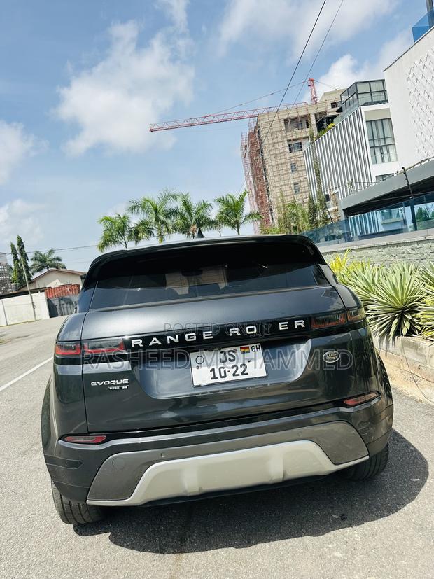 Land Rover Range Rover Evoque R-Dynamic SE 2021 Gray