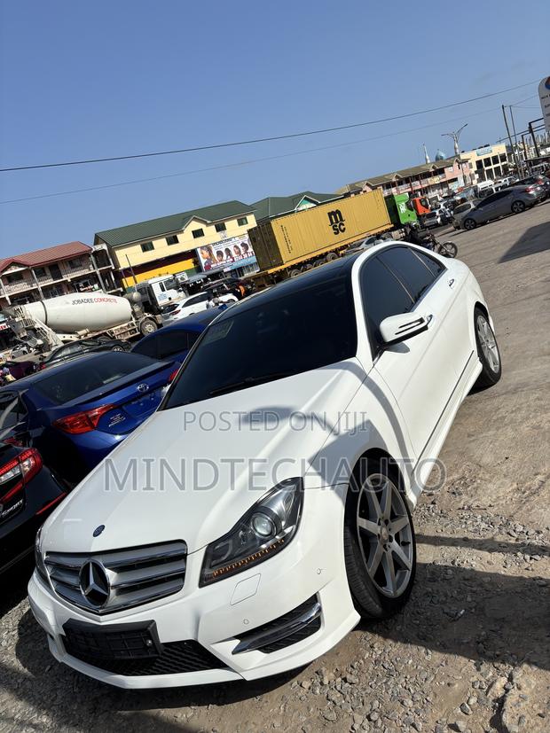 Mercedes-Benz C250 2014 White
