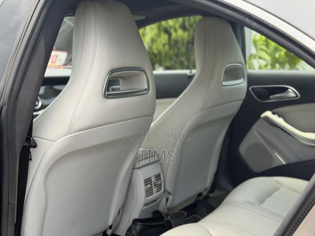 Mercedes-Benz CLA-Class 2016 Silver