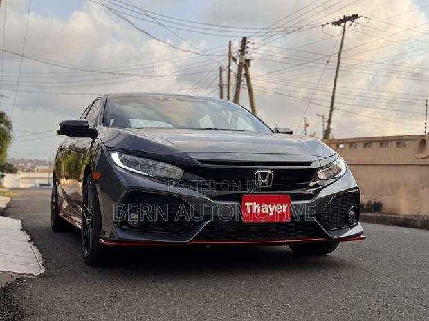 Honda Civic Sport Touring 4dr Hatchback (1.5L 4cyl) 2017 Gray