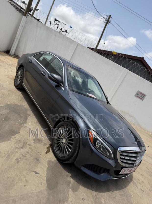 Mercedes-Benz C300 2017 Silver