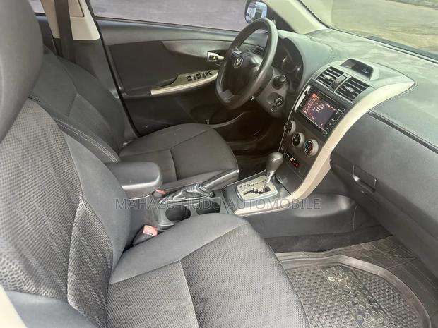 Toyota Corolla S 4dr Sedan (1.8L 4cyl 4A) 2012 Black