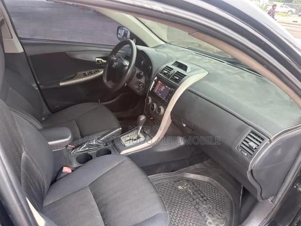 Toyota Corolla S 4dr Sedan (1.8L 4cyl 4A) 2012 Black