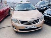 Toyota Corolla LE 4dr Sedan (1.8L 4cyl 4A) 2013 Gold for sale