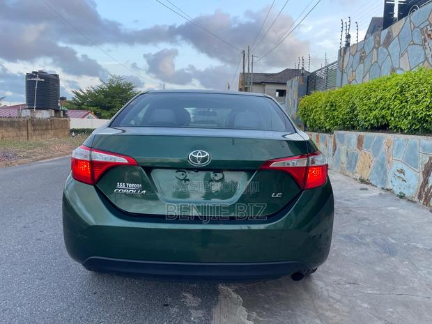 Toyota Corolla 2015 Green