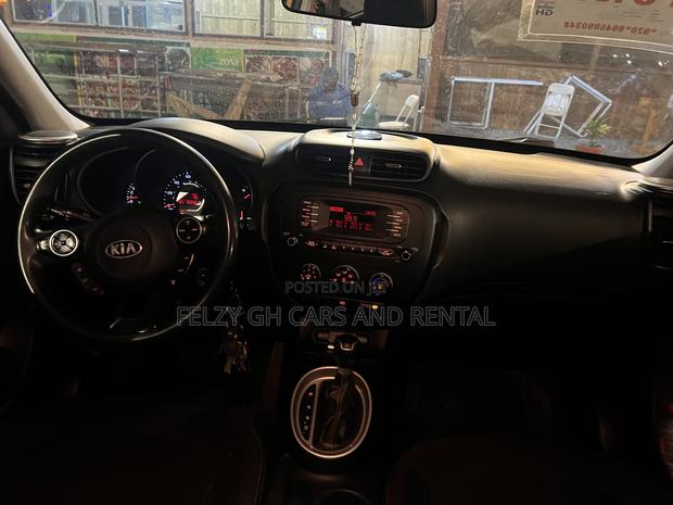 Kia Soul + 4dr Wagon (2.0L 4cyl 6A) 2014 Yellow