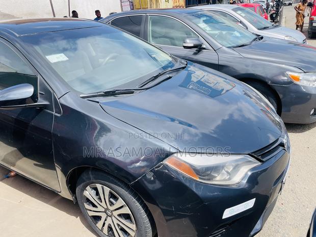 Toyota Corolla LE 4dr Sedan (1.8L 4cyl CVT) 2014 Black