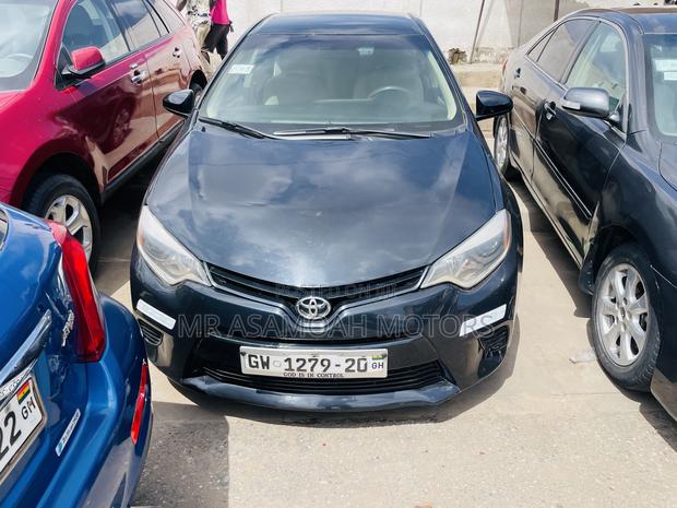 Toyota Corolla LE 4dr Sedan (1.8L 4cyl CVT) 2014 Black