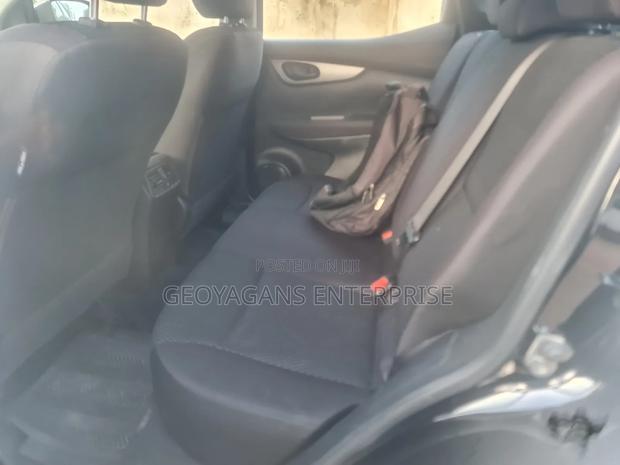 Nissan Qashqai 2018 Black