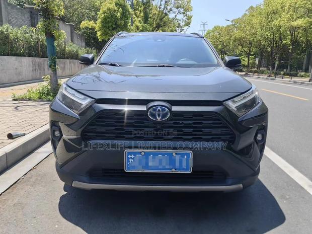 Toyota RAV4 LE AWD 2023 Black