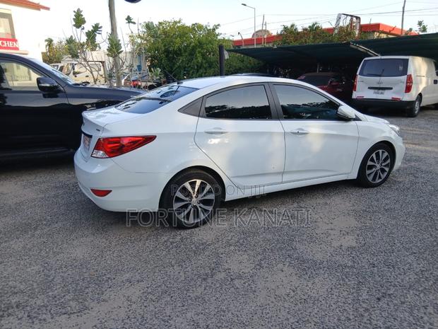 Hyundai Accent 2014 White