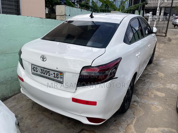 Toyota Yaris LE Hatchback 3dr 2018 White