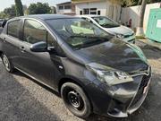 Toyota Yaris L Hatchback 5dr 2015 Gray for sale