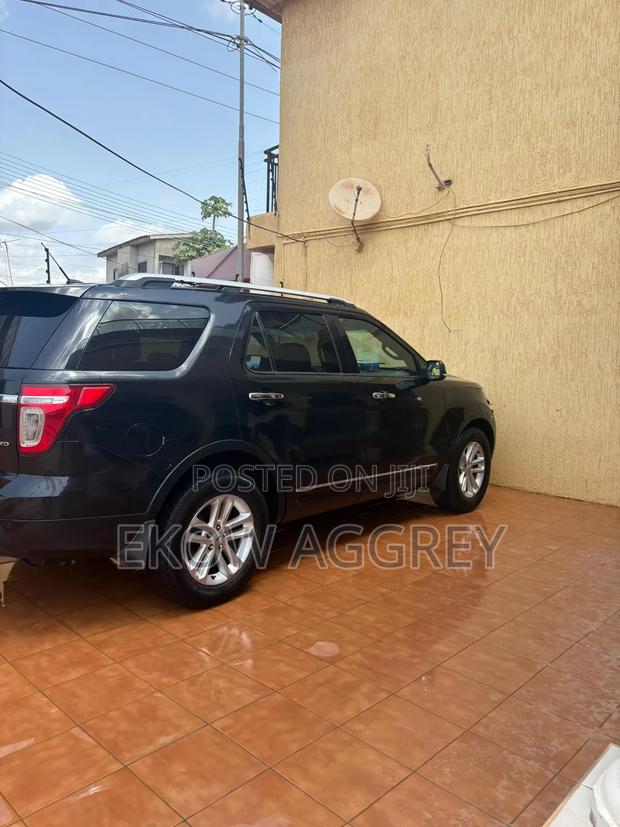 Ford Explorer XLT 4dr 4x4 (3.5L 6cyl 6A) 2013 Black