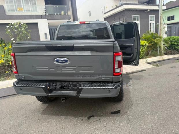 Ford F-150 2021 Black